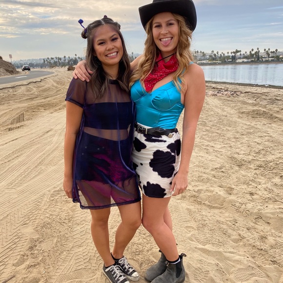 Meet your Posher, Tory - Picture 4 of 4